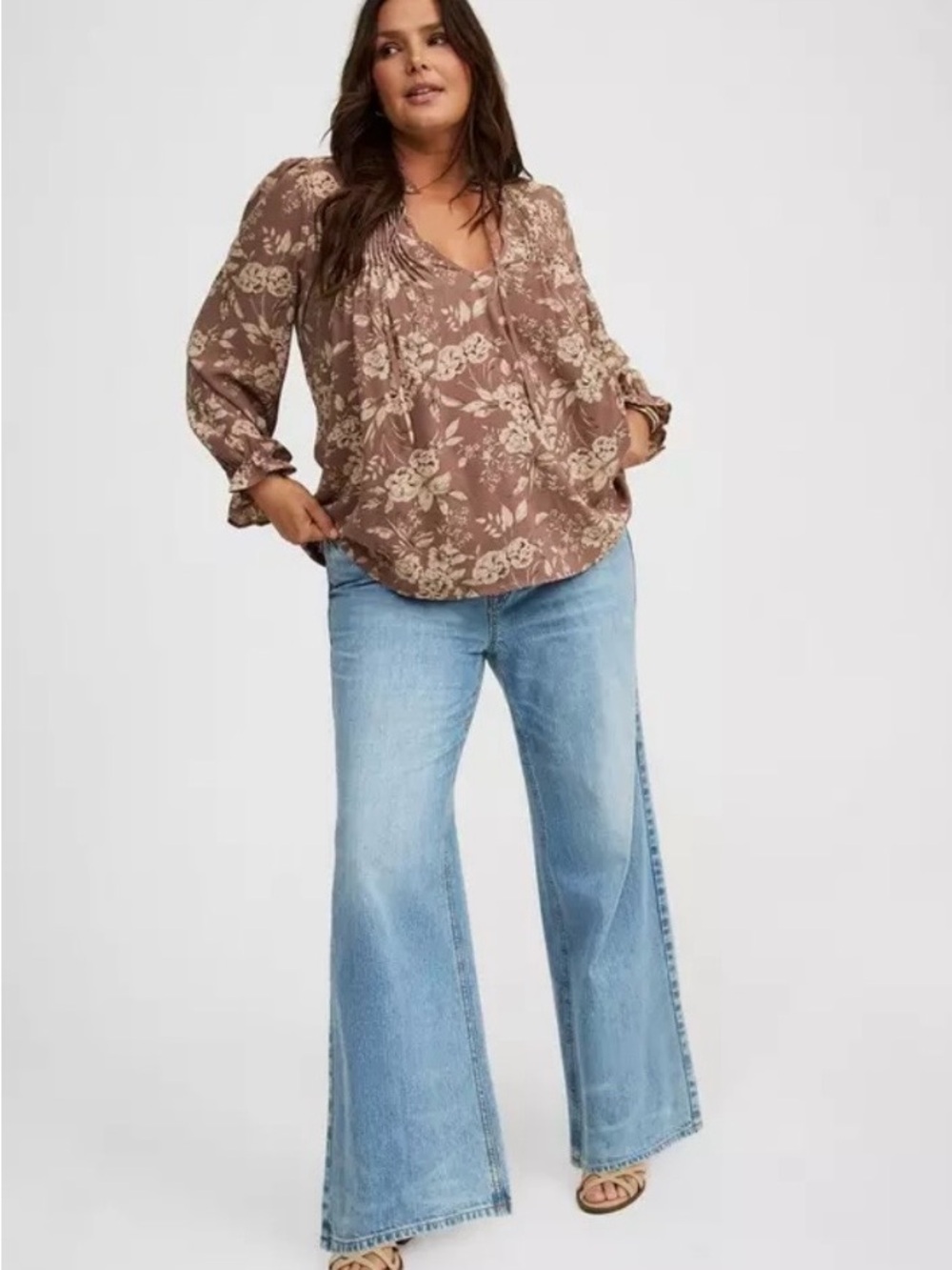 torrid Taupe Floral Tie-Neck Blouse - Picture 4 of 10